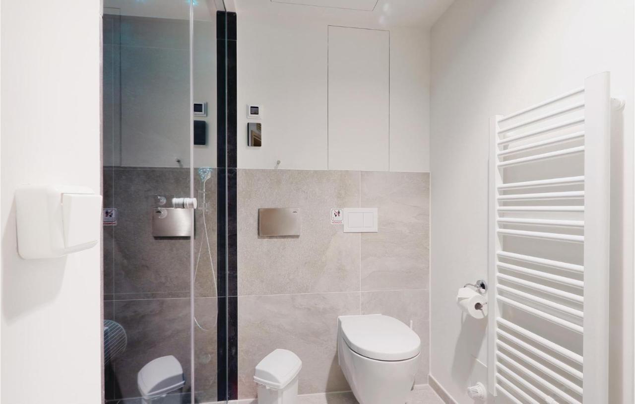 Awesome Apartment In Luebeck Travemuende With Sauna Extérieur photo