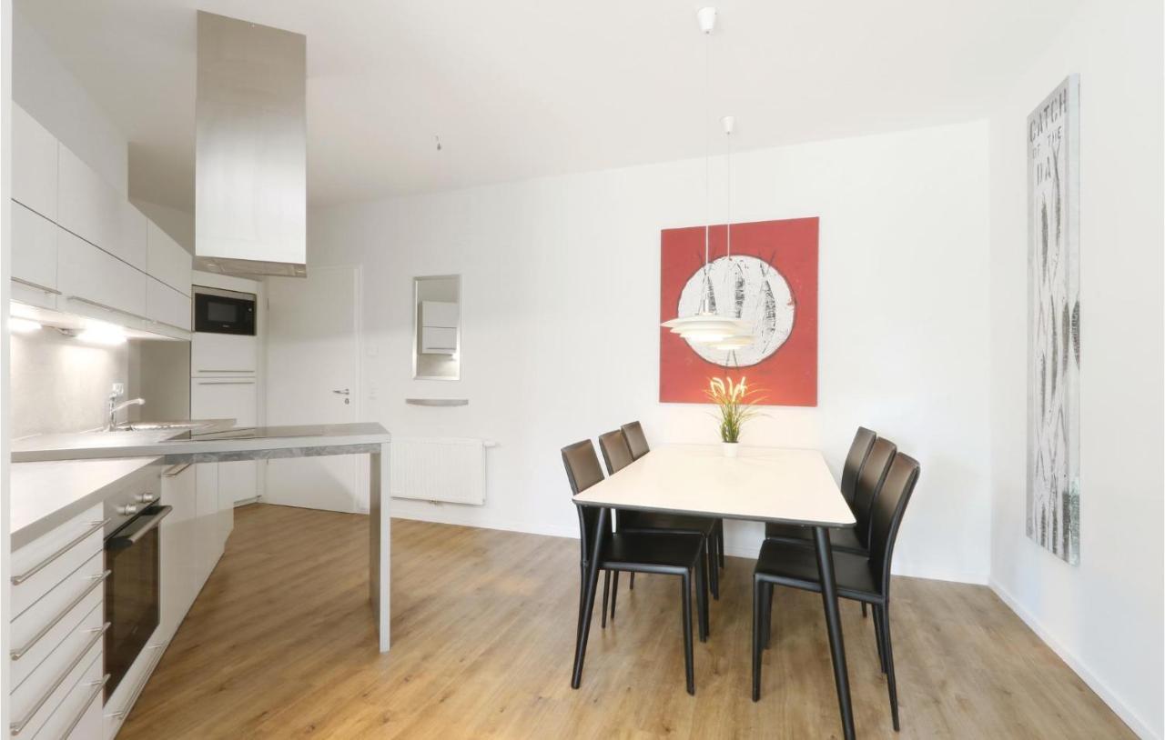 Awesome Apartment In Luebeck Travemuende With Sauna Extérieur photo